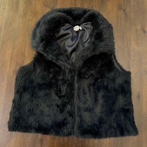 Elegant Black Faux Fur Vest for Women